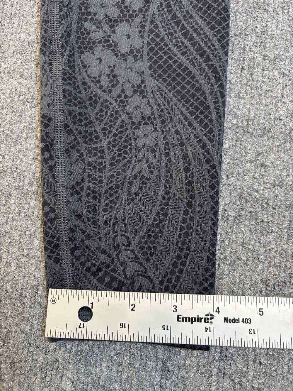Athleta Elation Textured Tight Leggings Gray Floral Lace Jacquard Size S 7/8 - Picture 9 of 11